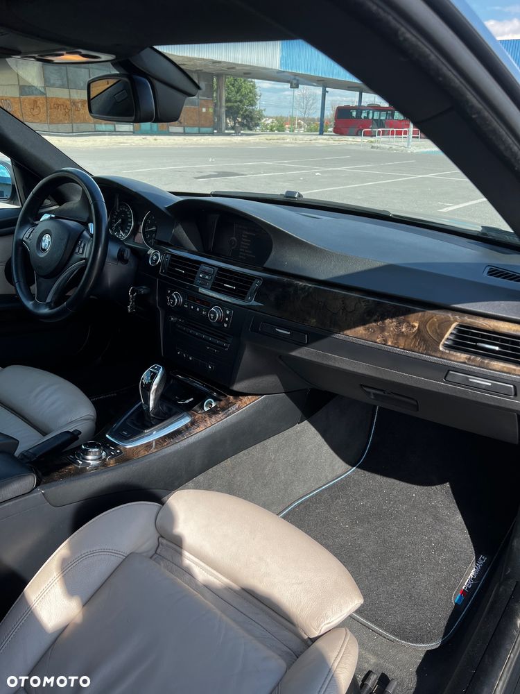 BMW Seria 3 335i - 9