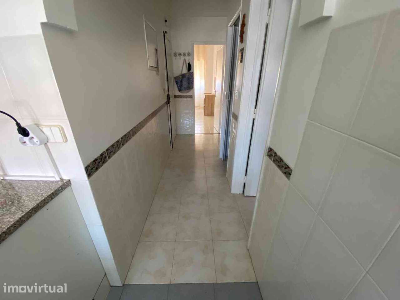 Apartamento T2 com varanda e pronto a habitar vista para o rio - Grande imagem: 4/10