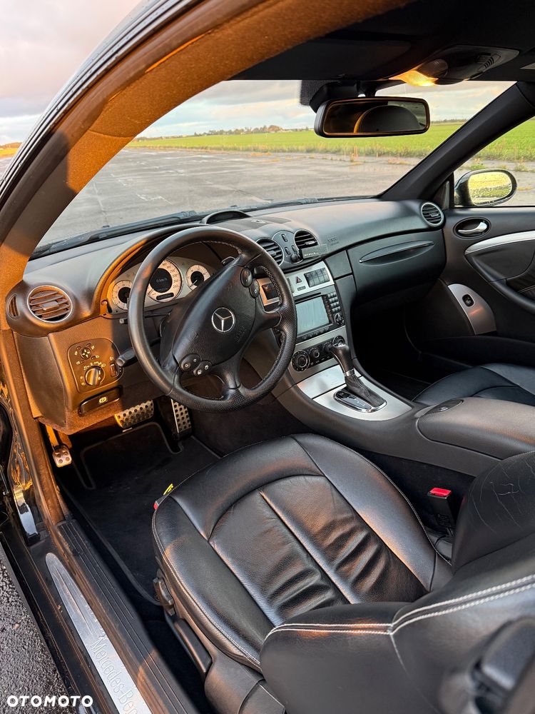 Mercedes-Benz CLK - 13