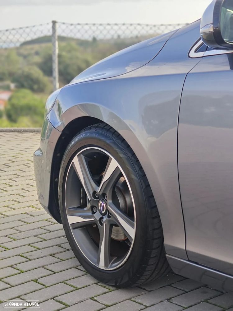 Volvo V40 1.6 D2 R-Design - 9