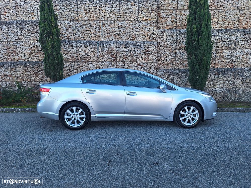 Toyota Avensis SD 2.0 D-4D Exclusive +Pele+GPS - 17