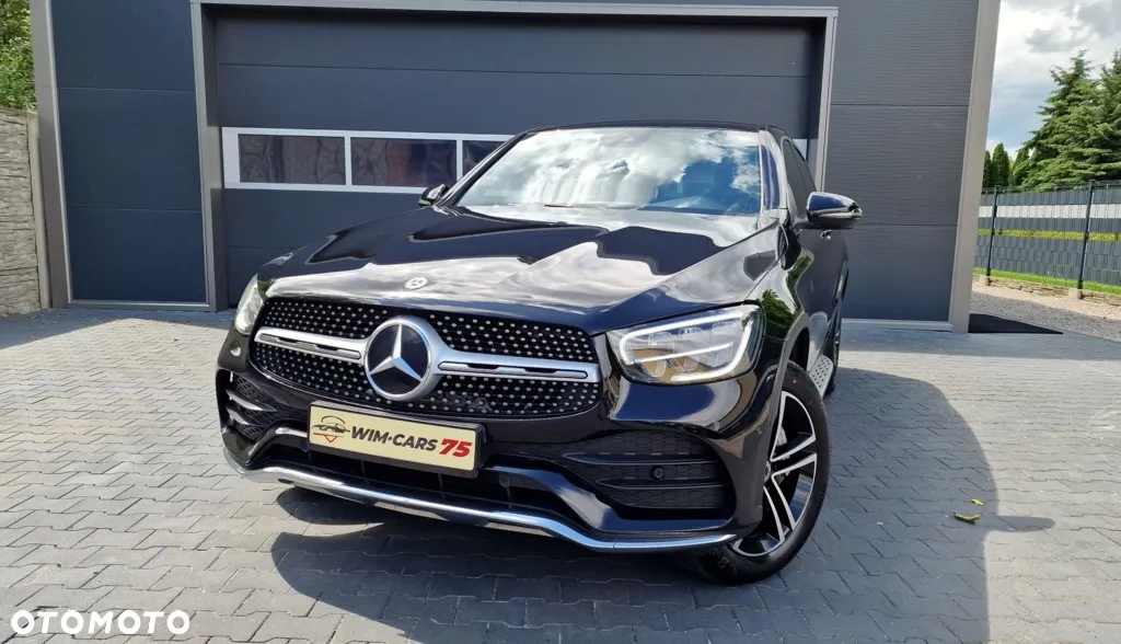 Mercedes-Benz GLC GLC-Coupe 300 de 4Matic 9G-TRONIC AMG Line - 3