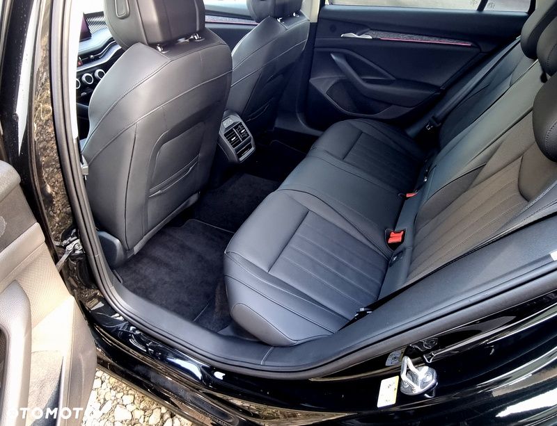 Skoda Superb 1.5 TSI L&K DSG - 12