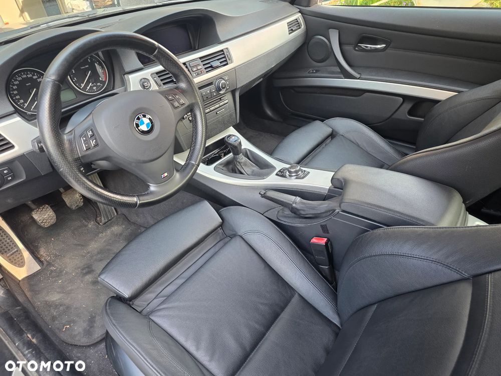 BMW Seria 3 325i - 5