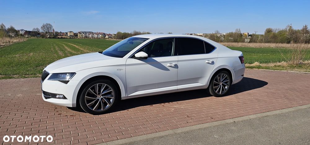 Skoda Superb 2.0 TDI 4x4 L&K DSG - 1