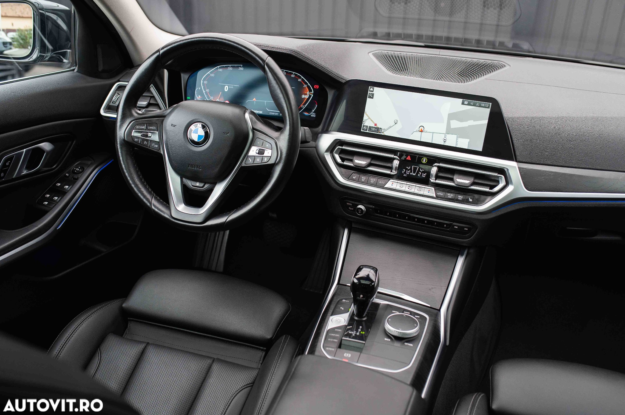 BMW Seria 3 320d xDrive Aut. Luxury Line - 7