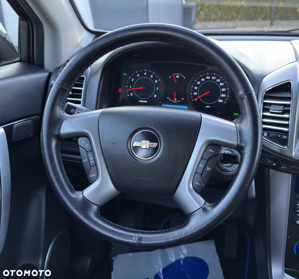 Chevrolet Captiva 3.0 4WD LTZ - 31