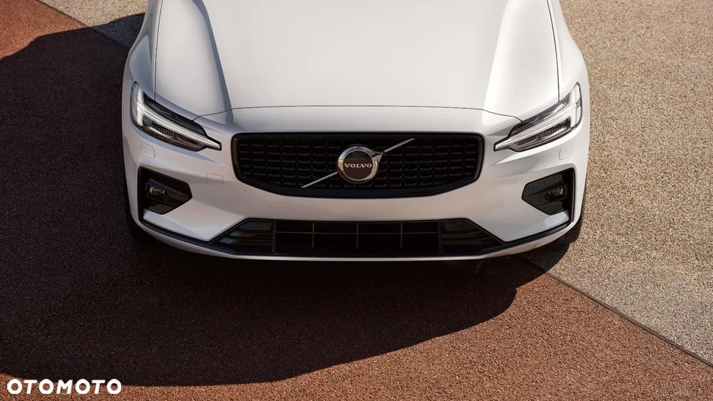 Volvo V60 B4 B Plus Dark - 2