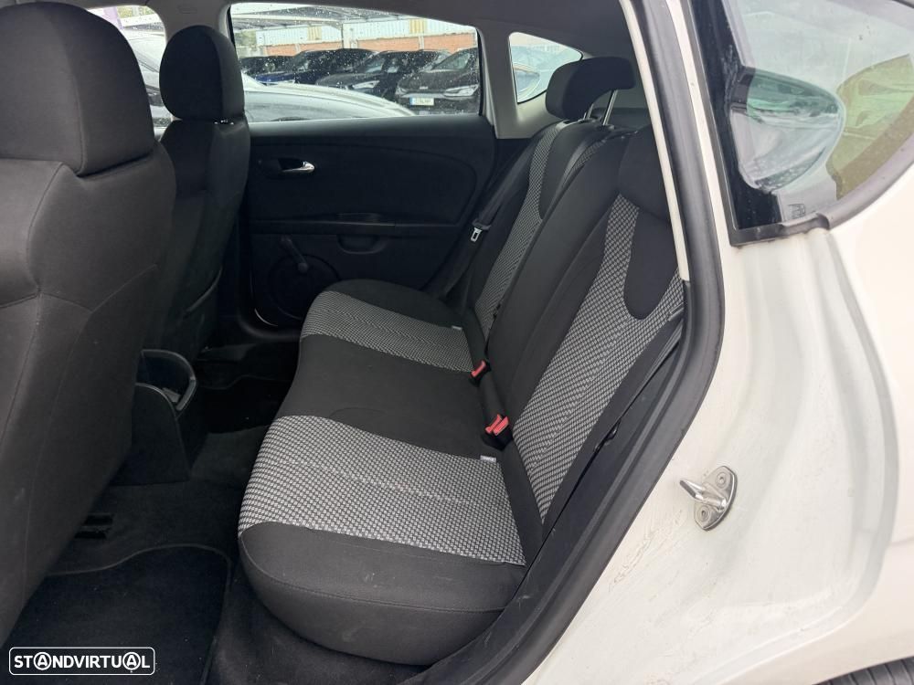 SEAT Leon 1.6 TDI Sport - 10
