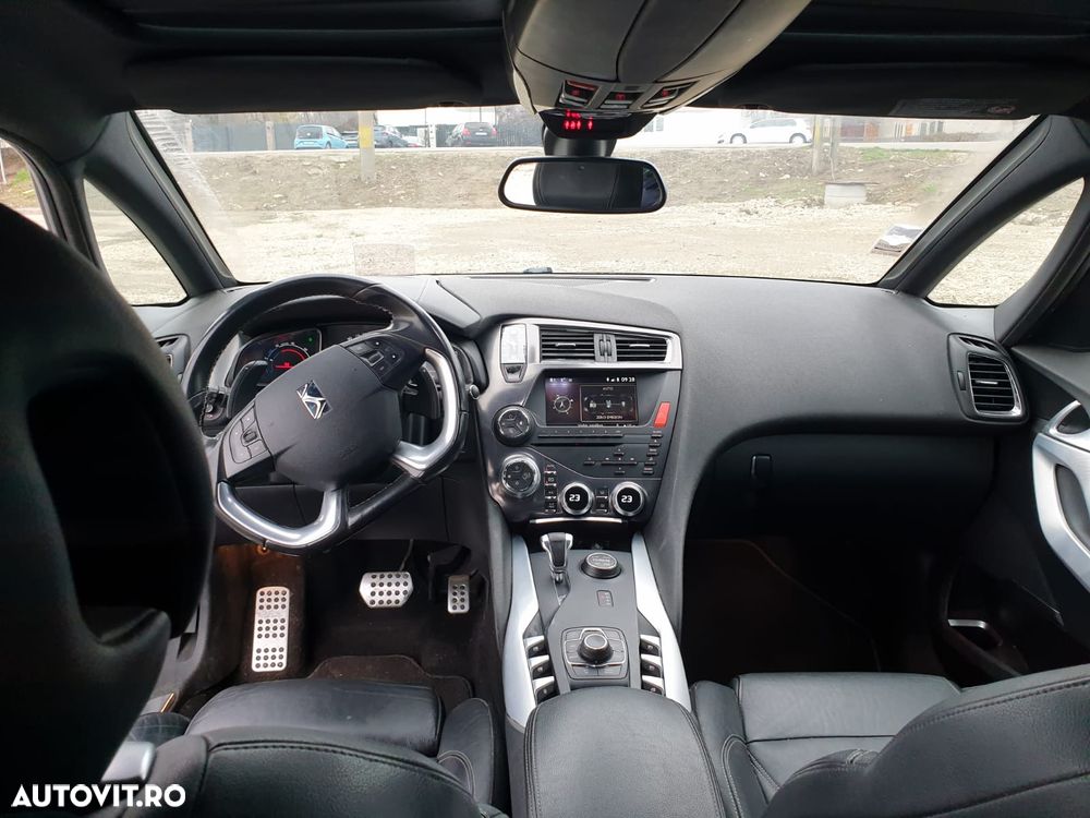 Citroën DS5 Hybrid4 EGS6 SoChic - 10