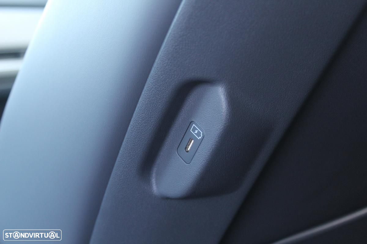 Kia EV3 81,4-kWh FWD Earth - 37