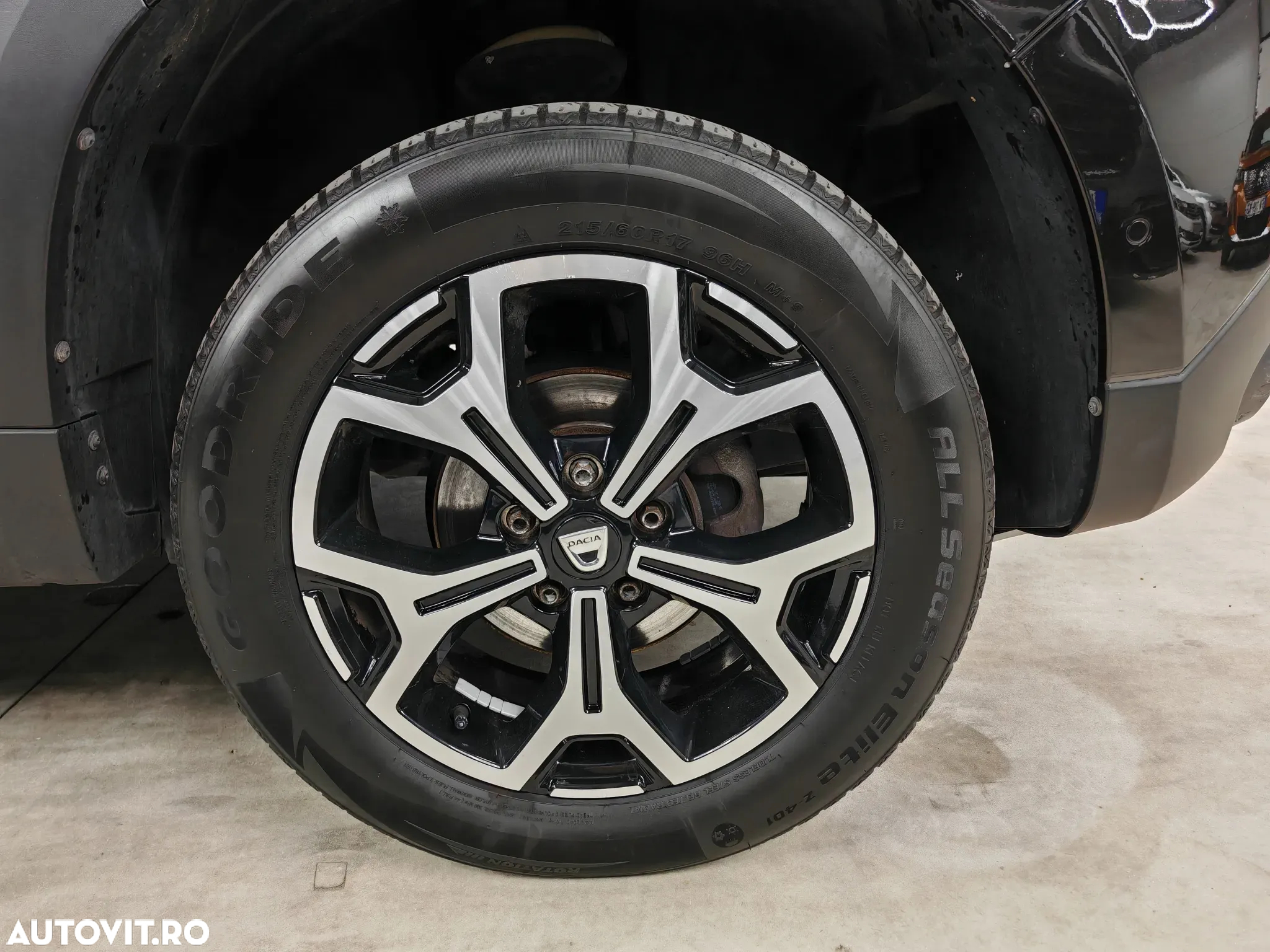 Dacia Duster SCe 115 2WD Prestige - 34