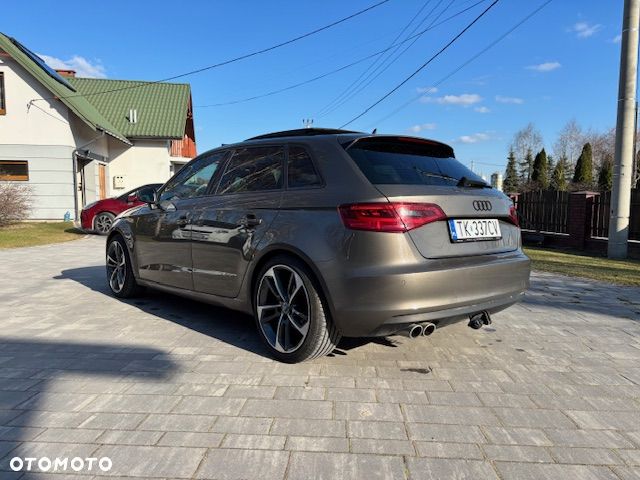 Audi A3 Sportback 2.0 TDI Ambition S tronic - 4