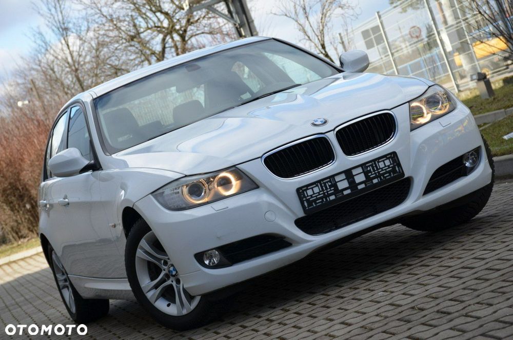 BMW Seria 3 - 36