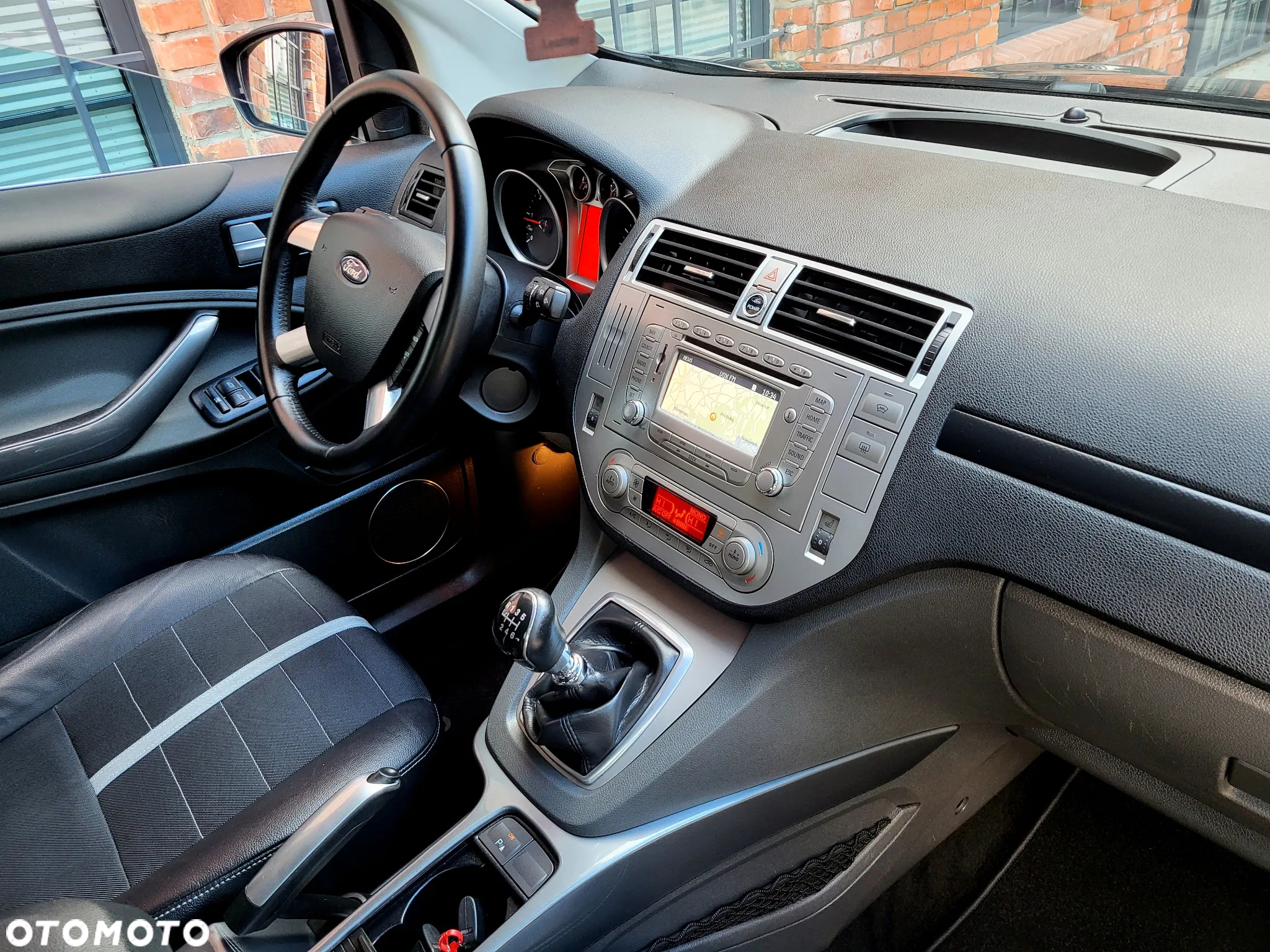 Ford Kuga 2.0 TDCi 4x4 Titanium - 20