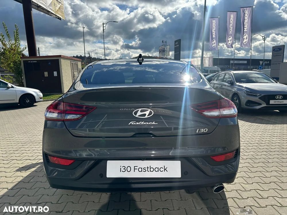 Hyundai i30 Fastback 1.5 T-GDI 140CP 7DCT MHEV Highway - 10