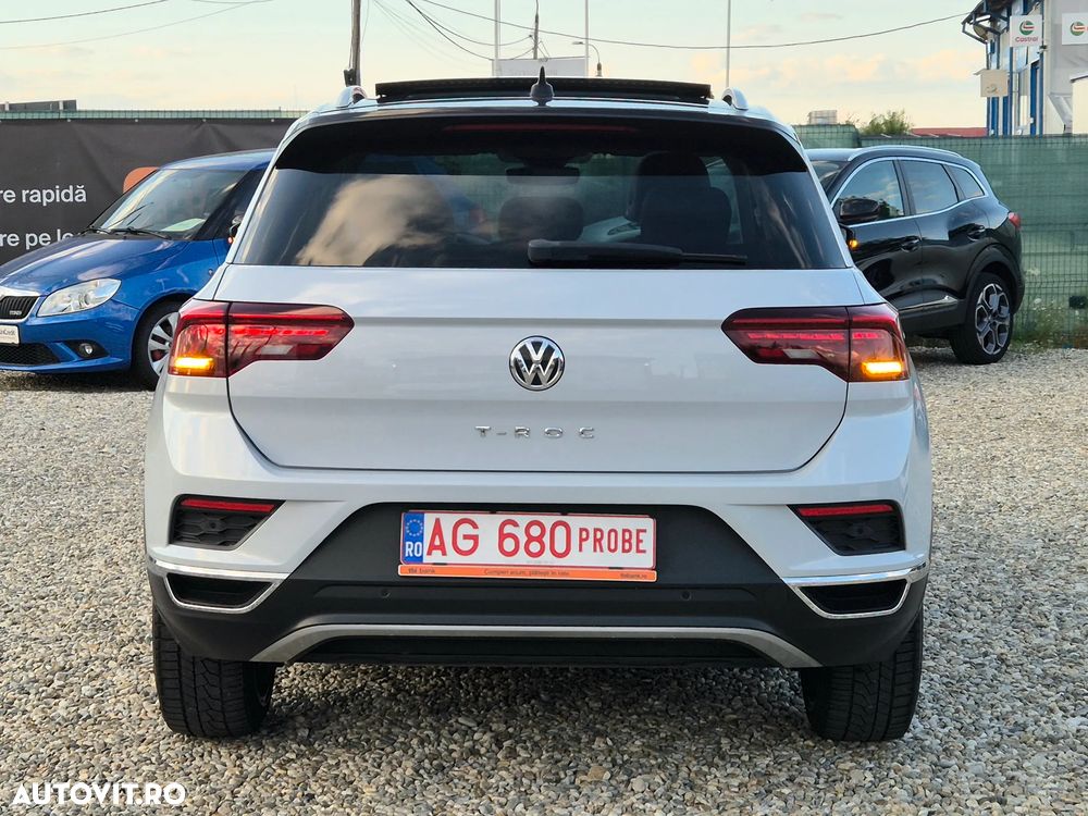 Volkswagen T-Roc - 7