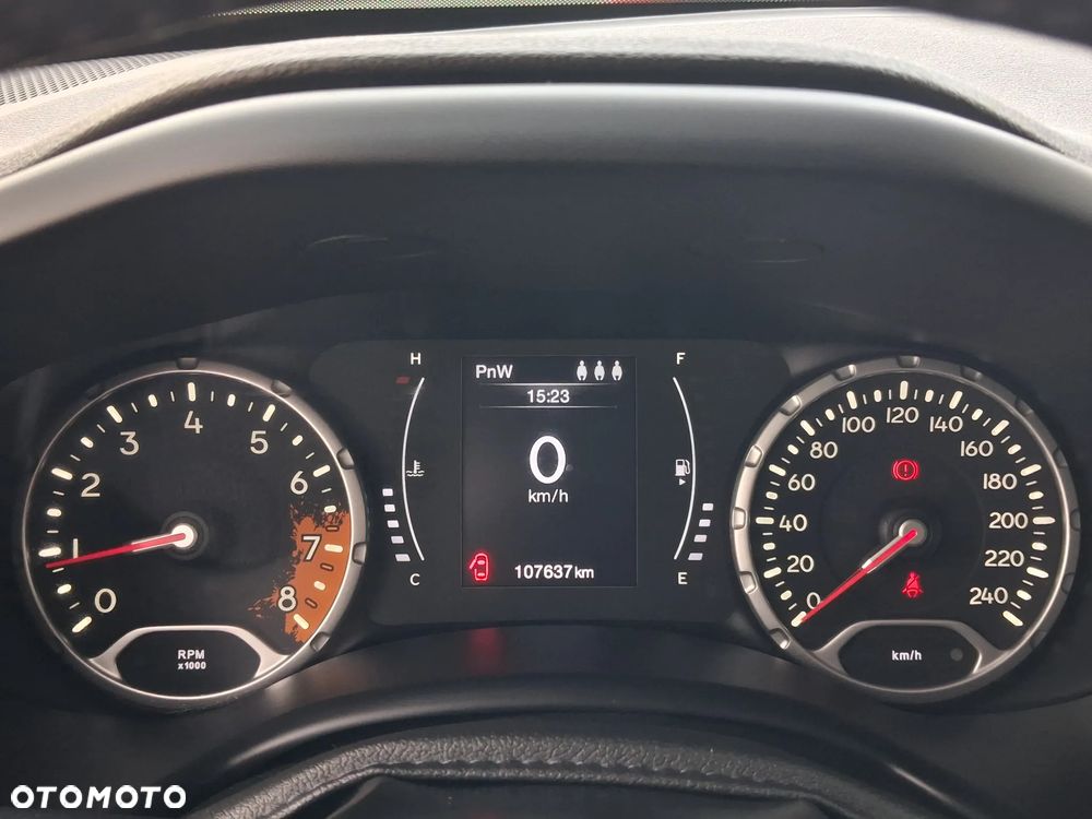 Jeep Renegade 1.6 E-TorQ Longitude FWD - 17