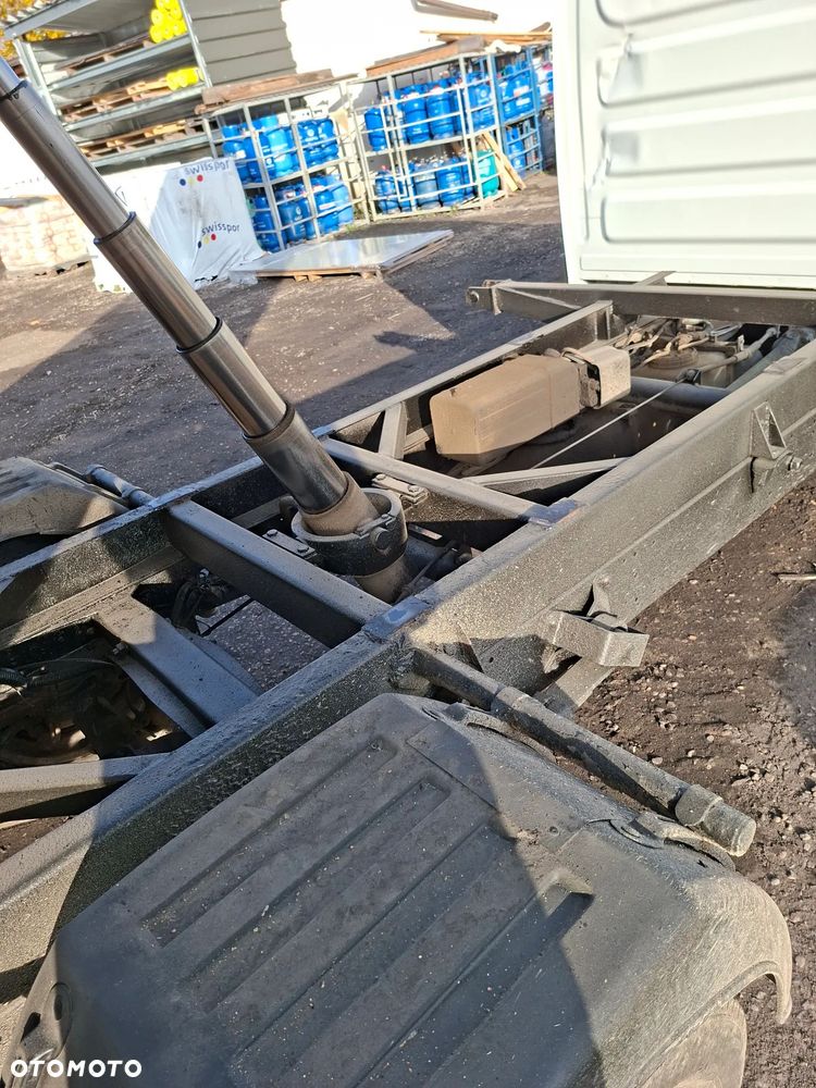 Iveco DAILY - 12