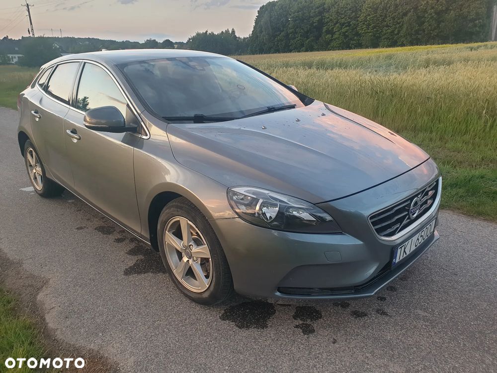 Volvo V40 D2 - 9