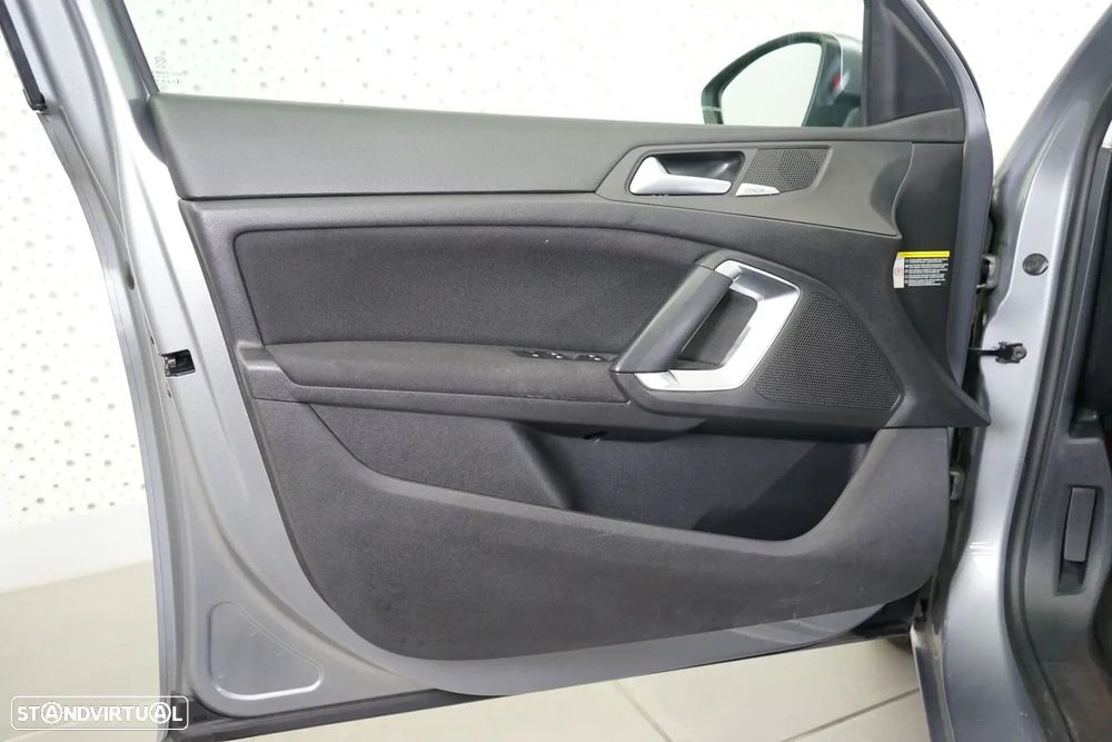 Peugeot 308 SW - 18