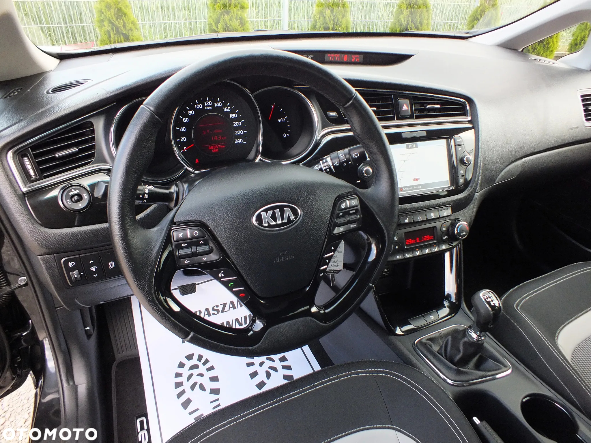 Kia Ceed 1.6 GDI Dream-Team Edition - 9