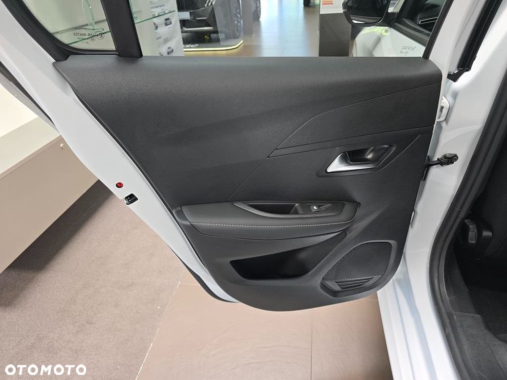 Peugeot 208 - 7