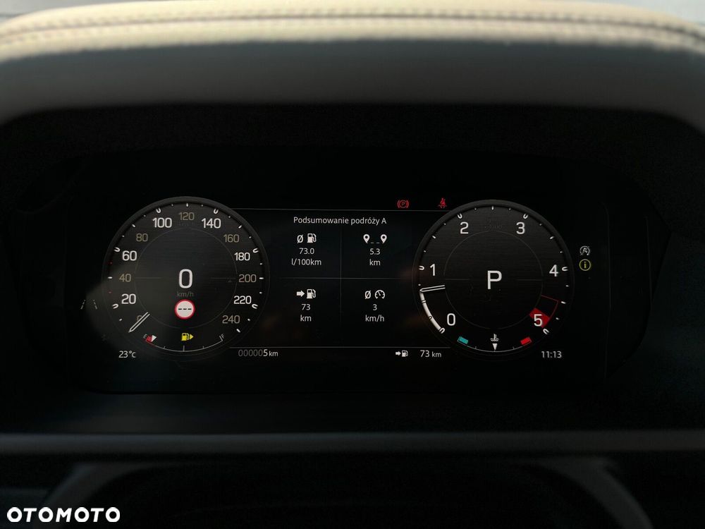 Land Rover Defender - 23
