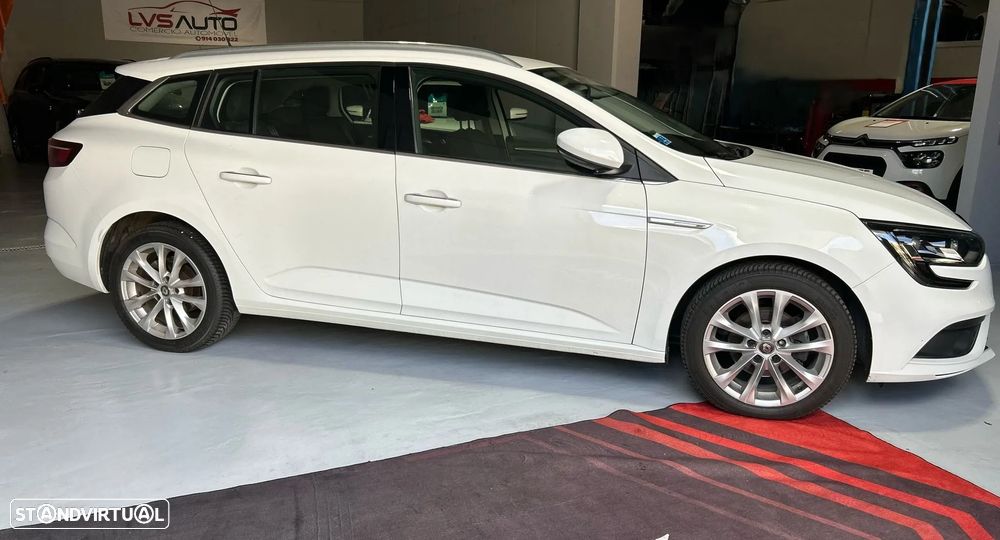 Renault Mégane - 6