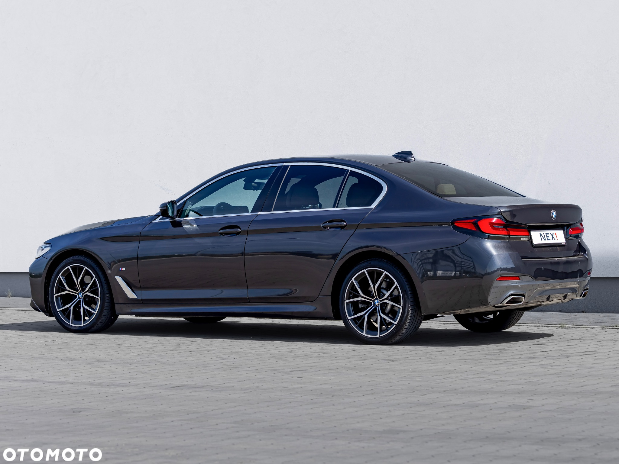 BMW Seria 5 520d xDrive M Sport sport - 12