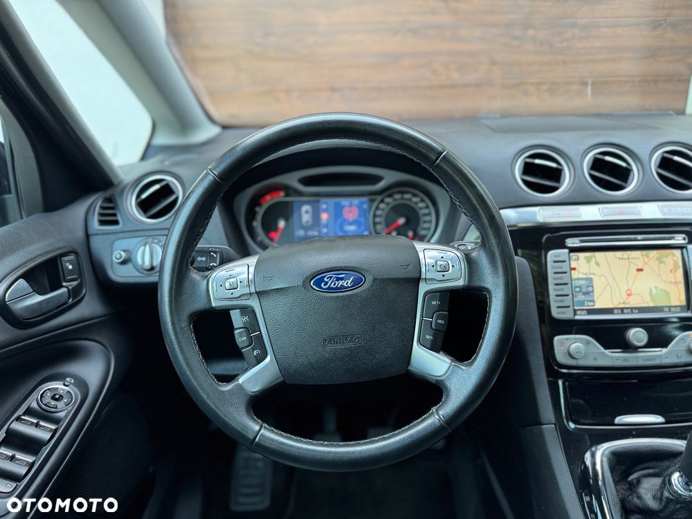 Ford S-Max 2.0 TDCi DPF Titanium - 29