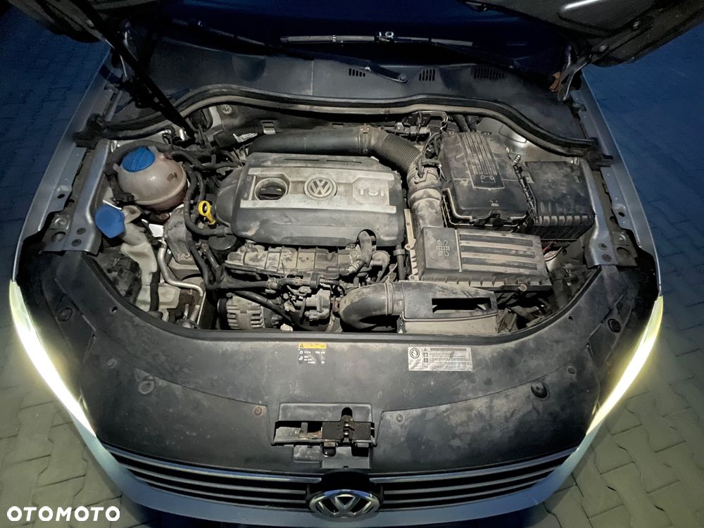 Volkswagen Passat 2.0 TSI Highline - 27