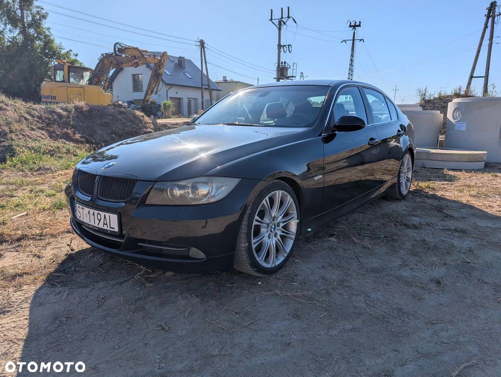 BMW Seria 3 330i - 9