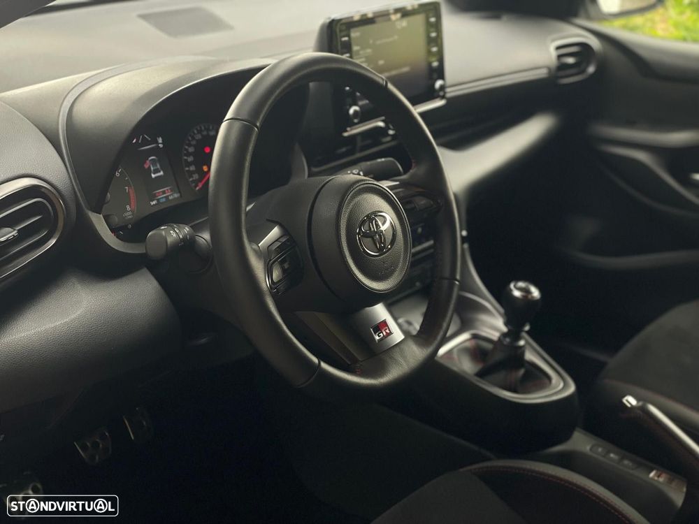 Toyota GR Yaris c/ High-Performance-Pack - 22