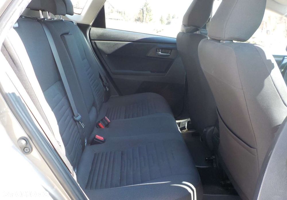 Toyota Auris - 18