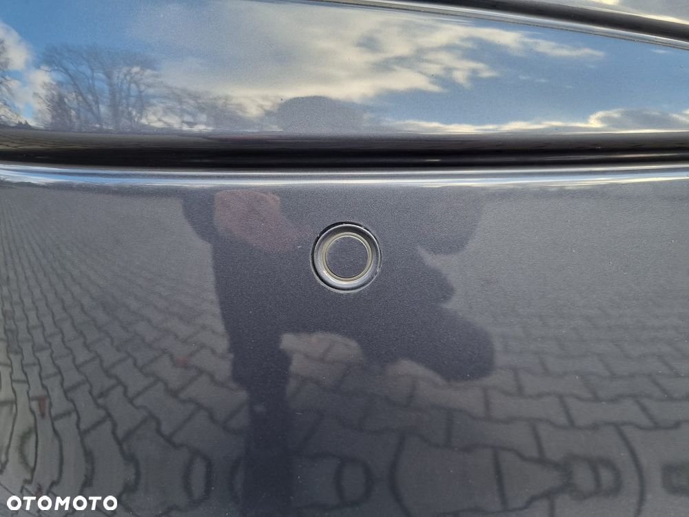 Opel Corsa 1.4 16V Innovation - 10