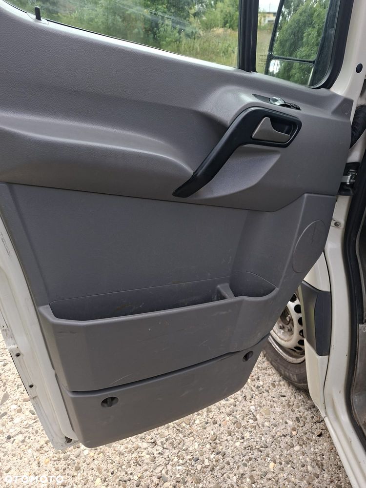 Volkswagen Crafter - 13