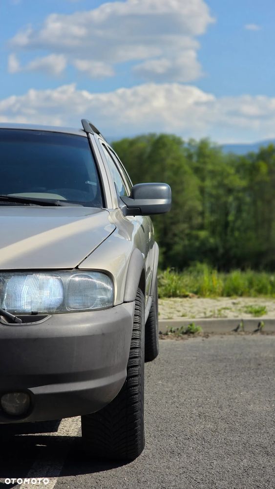 Volvo V70 Cross Country 2.4 AWD - 3