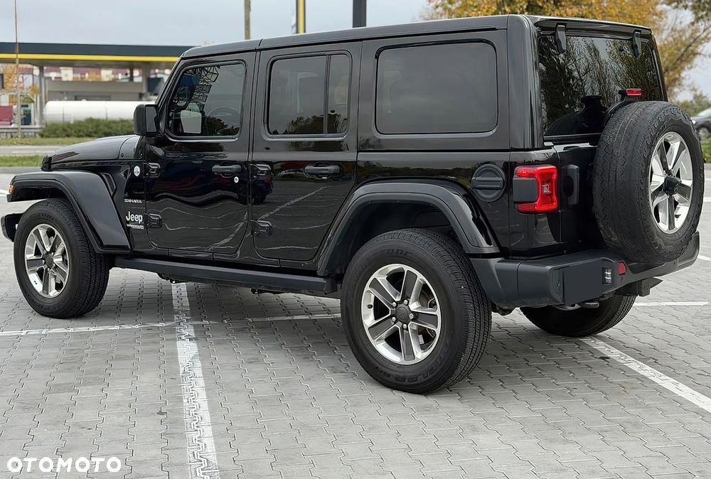 Jeep Wrangler - 4