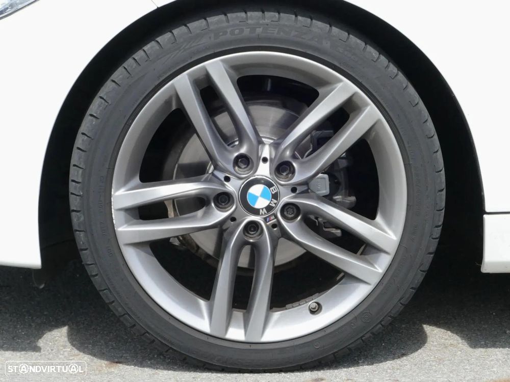 BMW 116 d Pack M - 12