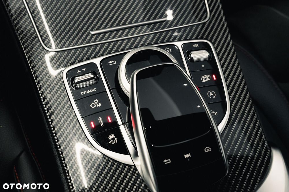 Mercedes-Benz Klasa C 43 AMG 4MATIC - 25
