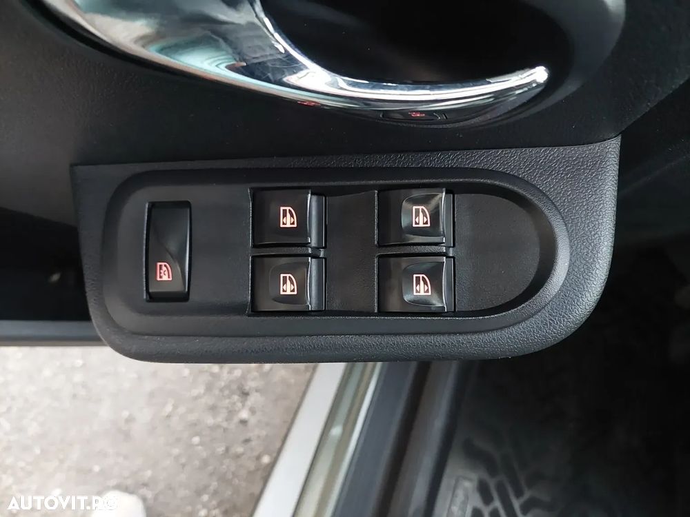 Dacia Duster TCe 125 4x2 Laureate - 17