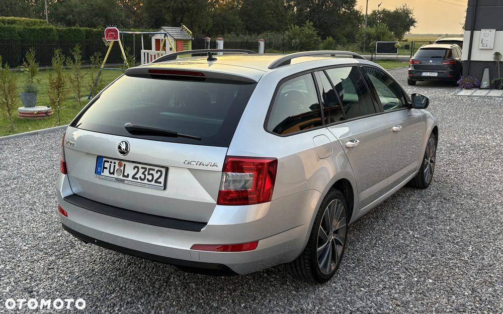Skoda Octavia 2.0 TDI Sport Edition - 10