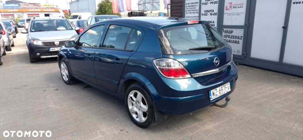 Opel Astra - 2