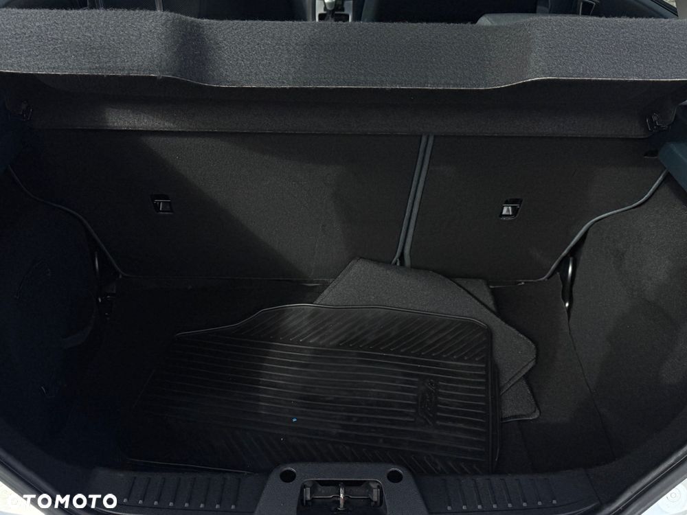 Ford Fiesta 1.4 Trend EU5 - 9
