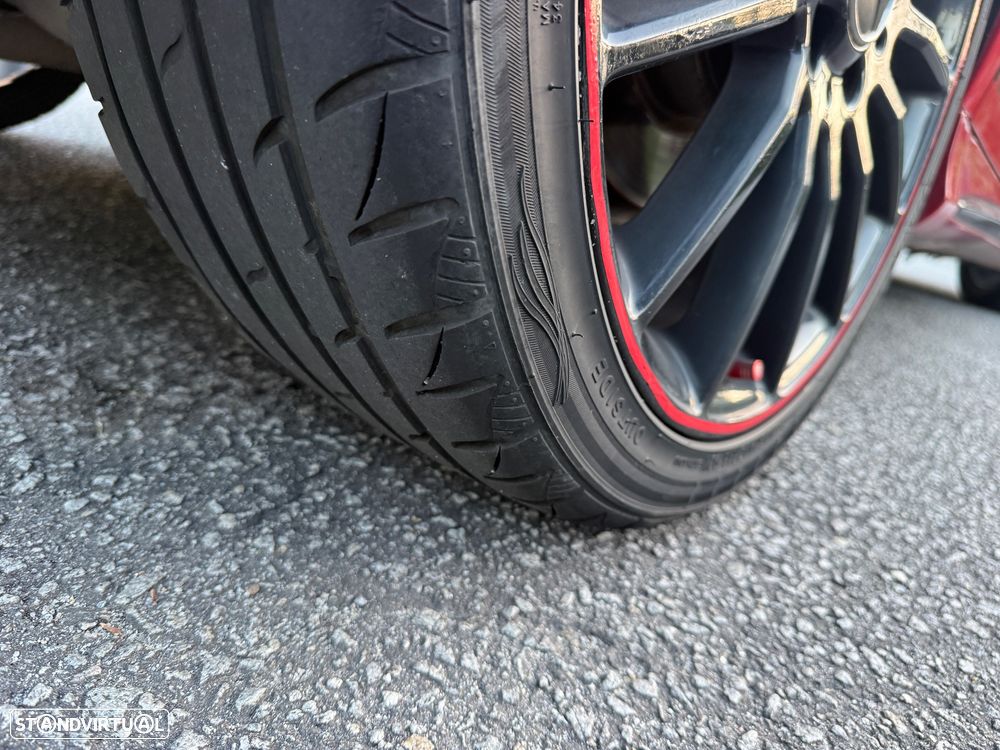Mercedes-Benz A 200 d AMG Line - 21