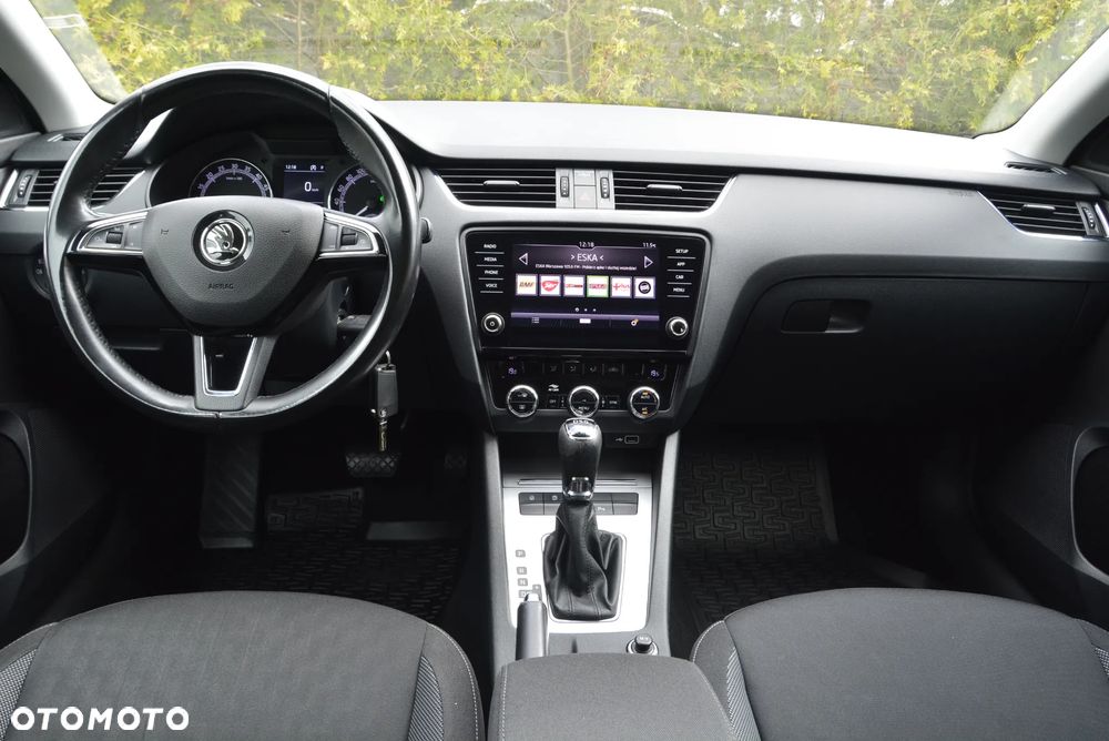 Skoda Octavia 2.0 TDI Ambition DSG - 19