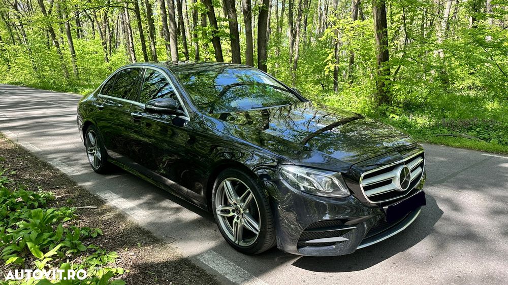 Mercedes-Benz E 220 d 4MATIC 9G-TRONIC AMG Line - 2
