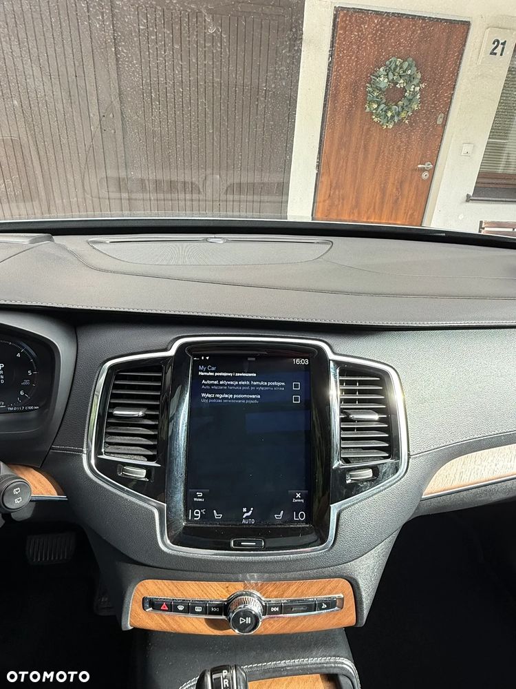 Volvo XC 90 D5 AWD Inscription 7os - 17