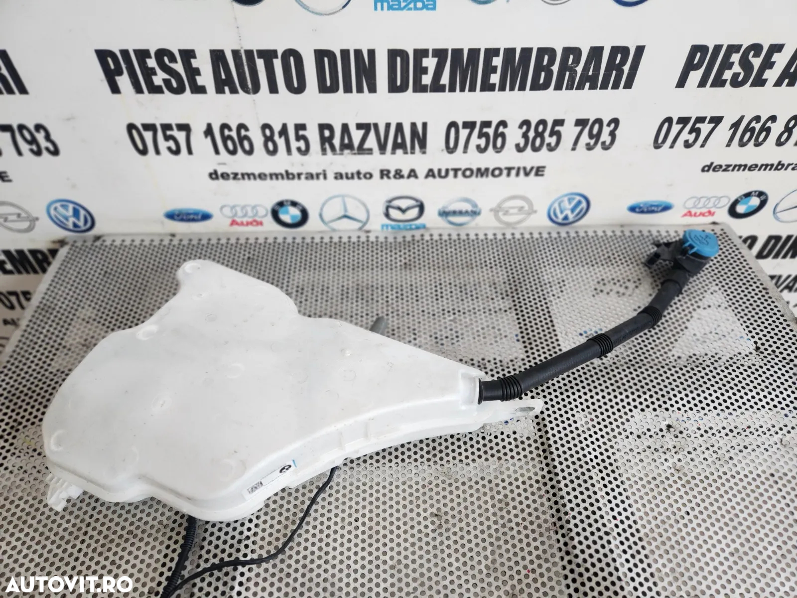 Bidonas Vas Lichid Parbriz Bmw G20 G21 G42 Dezmembrez Bmw G42 Cod  - Dezmembrari Arad - 5